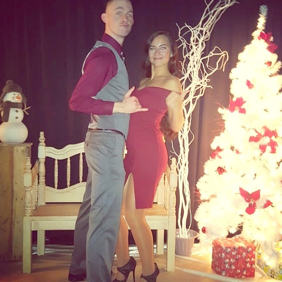 Meet your Posher, Claire - Picture 1 of 1